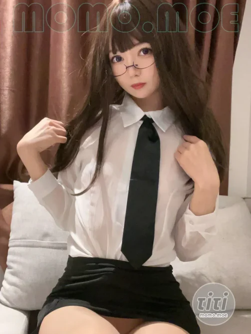 51酱 – NO.019 肉丝眼镜娘 [51P+7V-235M]-丽丝屋