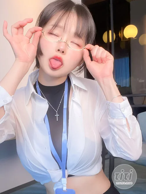 Arty亚缇(Arty Huang) – NO.064 2023年4月 [79P-77MB]-丽丝屋