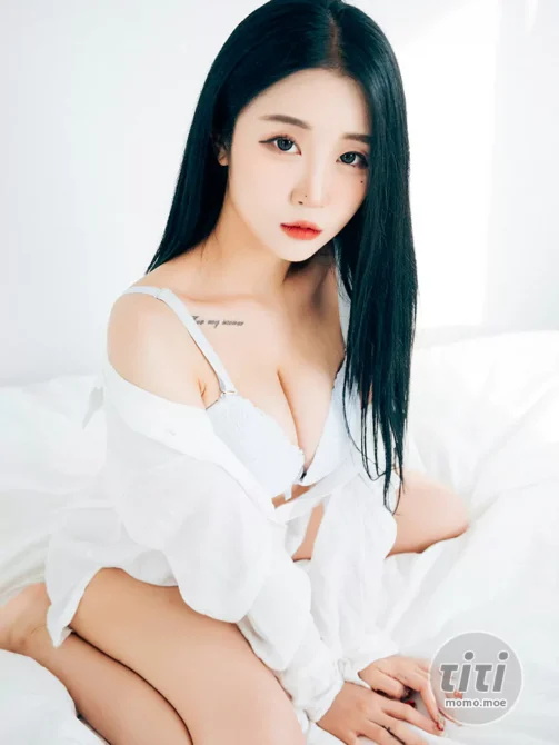 Bomi (보미) – NO.006 [LOOZY] The undress [69P-906MB]-丽丝屋