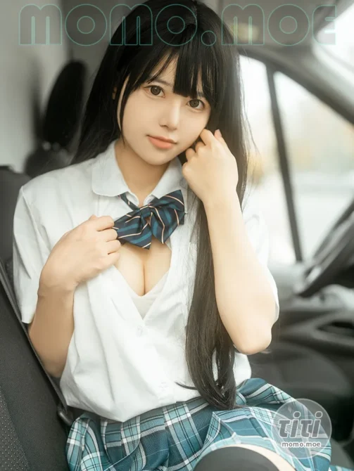 rua阮阮 – NO.008 房车jk [41P-445MB]-丽丝屋