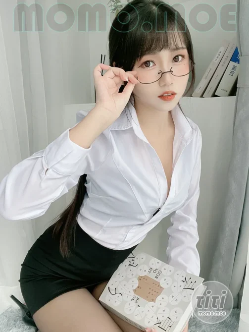 不呆猫 – NO.068 黑丝包臀OL [24P+5V-908M]-丽丝屋