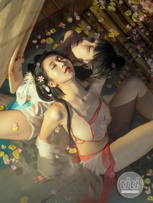 云溪溪 – NO.40 奶桃 N51水池 [42P1V-734MB]-丽丝屋