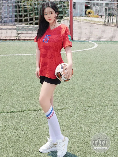 小薯条 – NO.006 足球教练的特殊训练 [88P-939MB]-丽丝屋