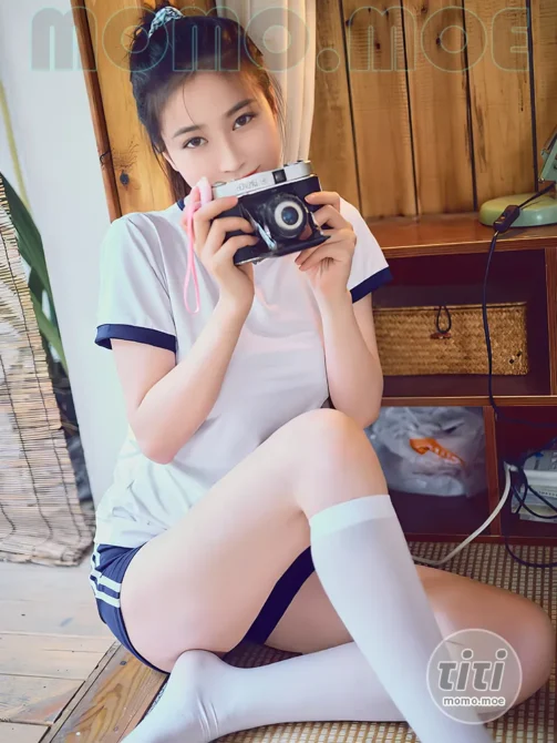 年年 – 运动服 [42P-176MB]-丽丝屋