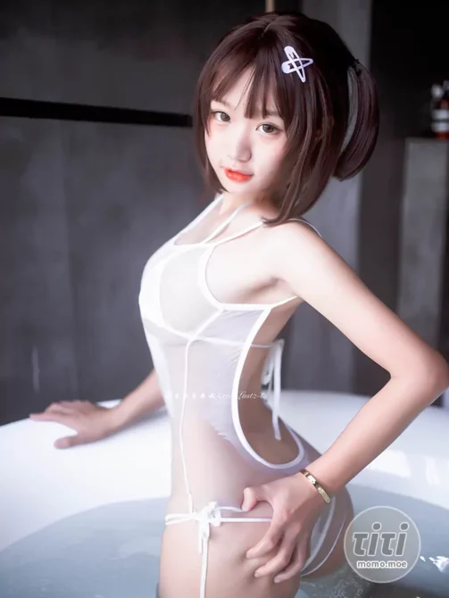 柒柒要乖哦 – NO.40 激凸死库水X白色Spa [34P-160MB]-丽丝屋