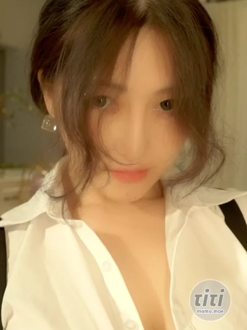 樱晚gigi – VOL.31 粉丝群收费视频31 钢琴课系列  [1V-611M]-丽丝屋