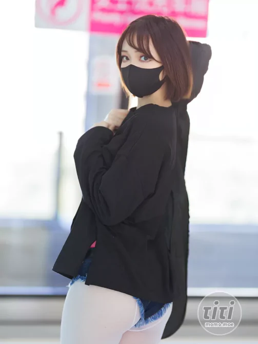 洛桑w伊梓 – NO.04 升玖老师 地铁吉他 [26P-276MB]-丽丝屋