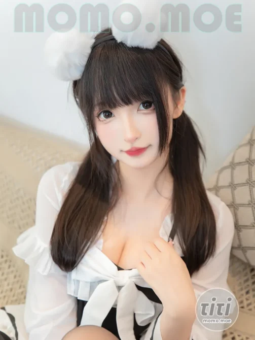 神楽坂真冬 – NO.189 熊猫女仆 [75P+2V-261MB]-丽丝屋