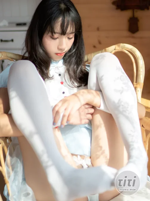 西瓜少女 无码流出NOV 08 茶茶写真蓝妹订制 [57P-653MB]-丽丝屋